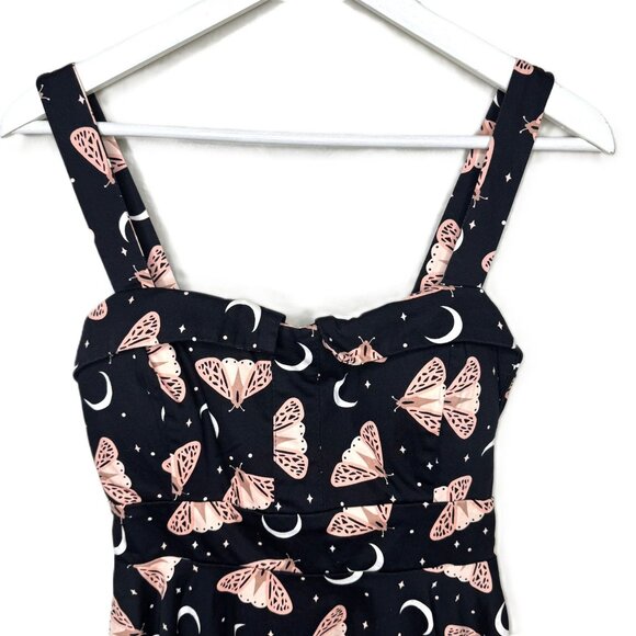 Eva Rose Black Moth & Moon Print Retro Pin-Up Style Dress, Sweetheart Neckline - Picture 3 of 8